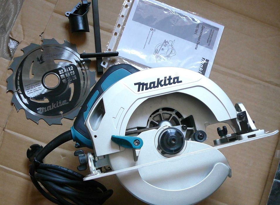 продается Дисковая пила Makita HS7601
