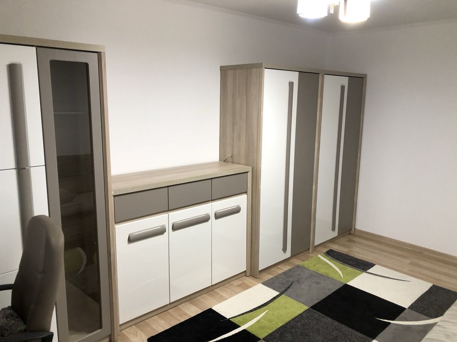 Inchiriez apartament cu 2 camere