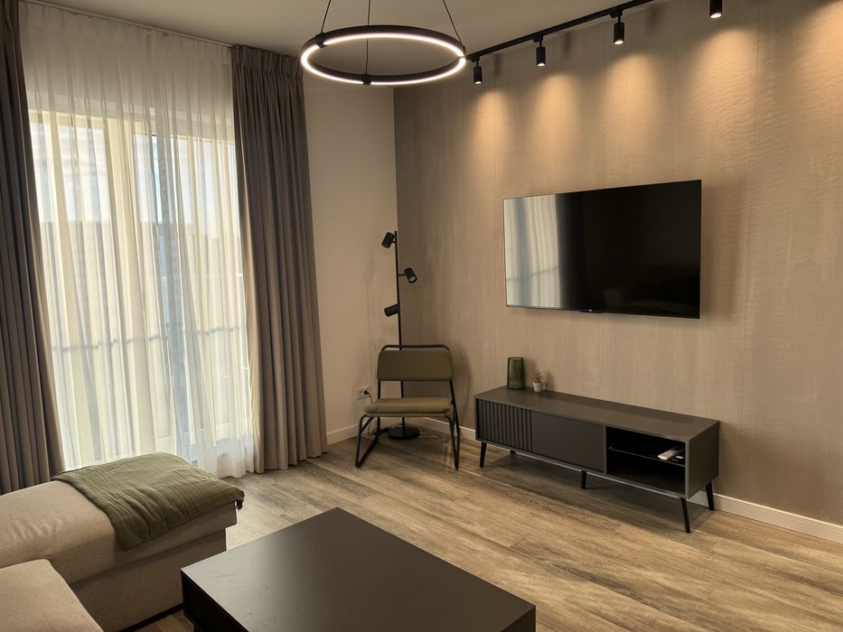 Inchiriez garsoniera satina garden