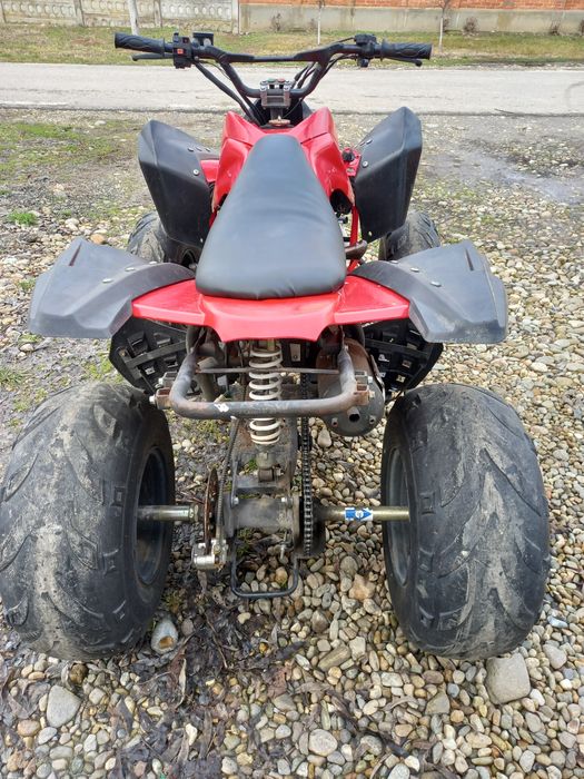Vând patru atv:doua150cc/50cc 4t/125cc4t