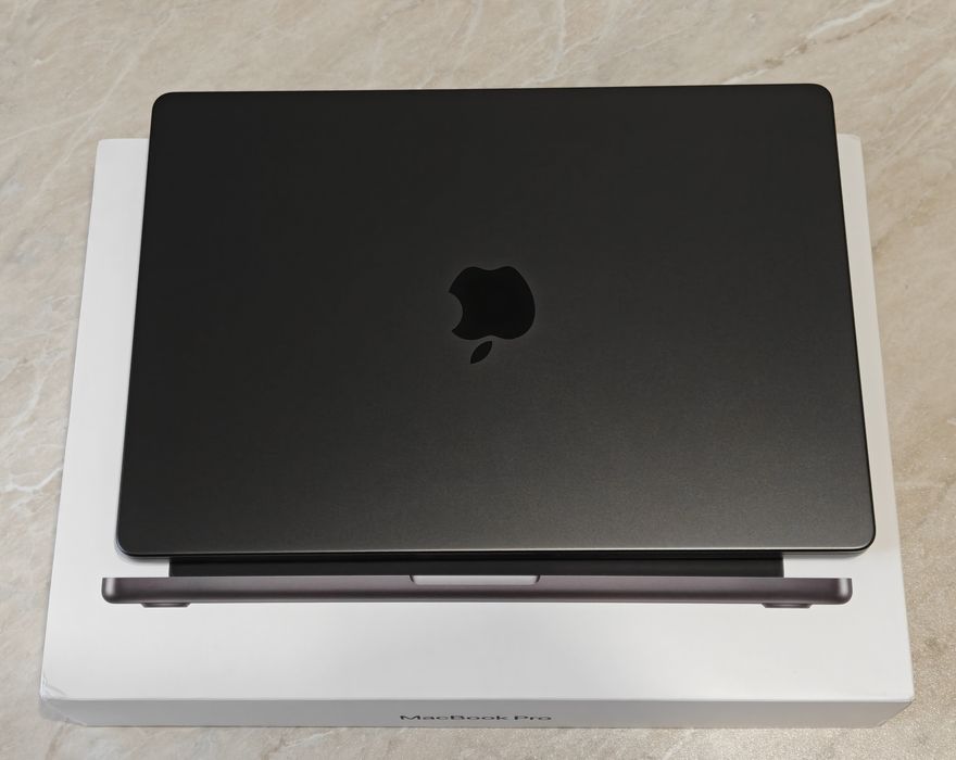 MacBook Pro 14 M5 16/1TB 6 циклов