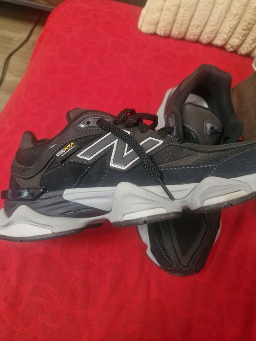 Продават се мъжки маратонки New Balance