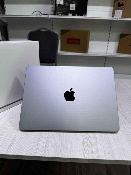 Ноутбук Apple MacBook EAC • M2 • 16GB • 256GB