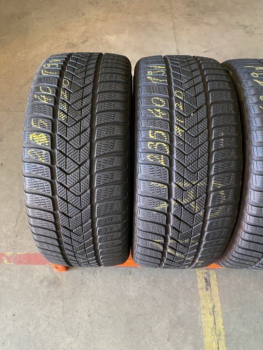 Anvelope iarna 235/40/19 Pirelli Sottozero 3 235 40 19 R19