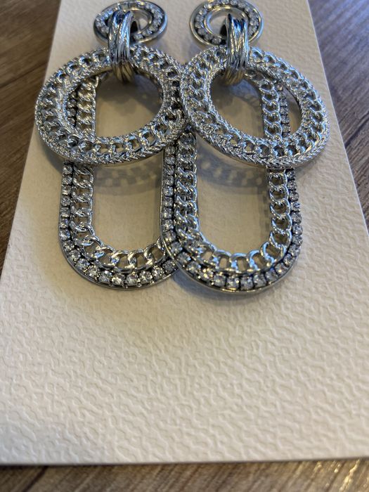 Дамски обици