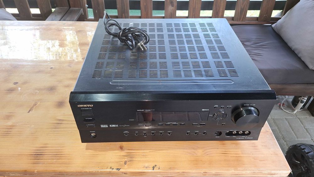 Amplificator / Receiver AV Onkyo TX-SR600E