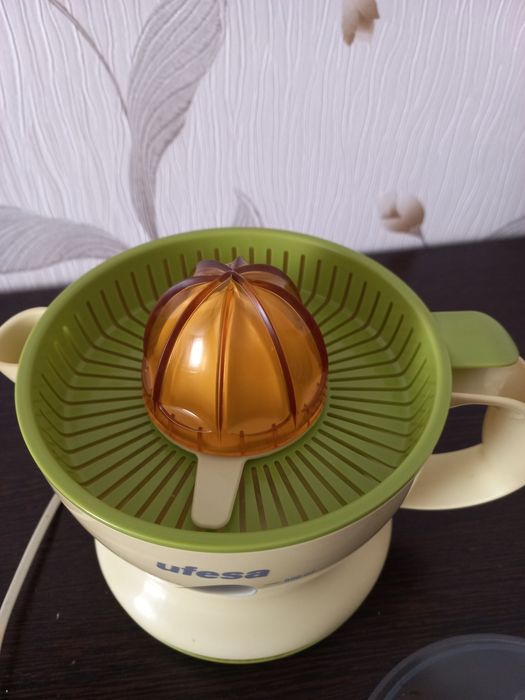 Отличная соковыжималка