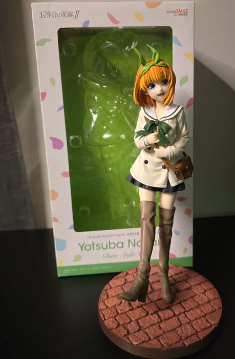 The Quintessential Quintuplets : Yotsuba Nakano Date Style Ver. 1/6 Scale Figure