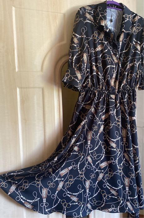 Продается новое платье