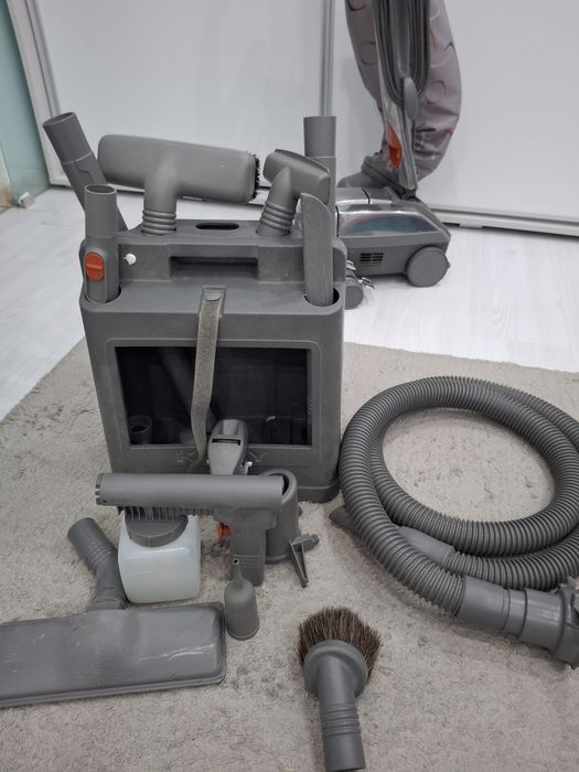 Kirbi Sentria aspirator profesional de curatenie