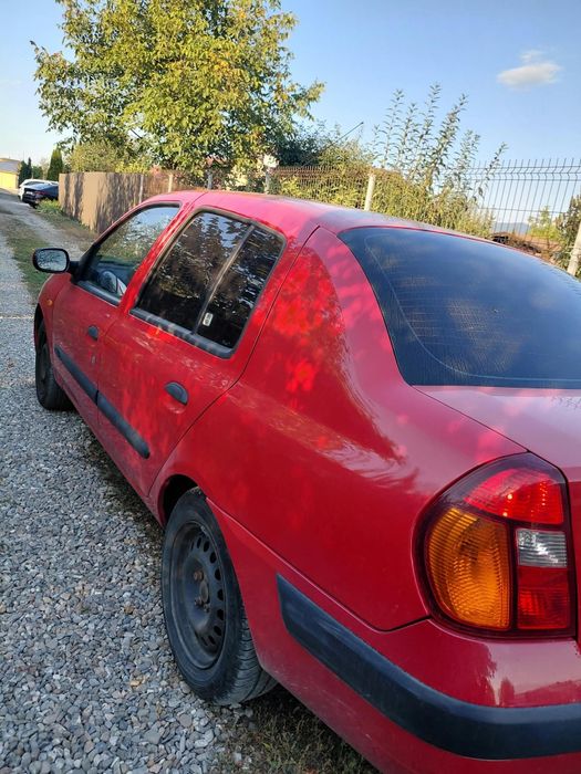 Renault Clio 2002 1.4 benzina
