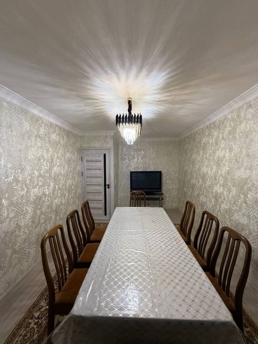 Продаётся 4х комнатная квартира на 4м этаже в 4х этажном доме.