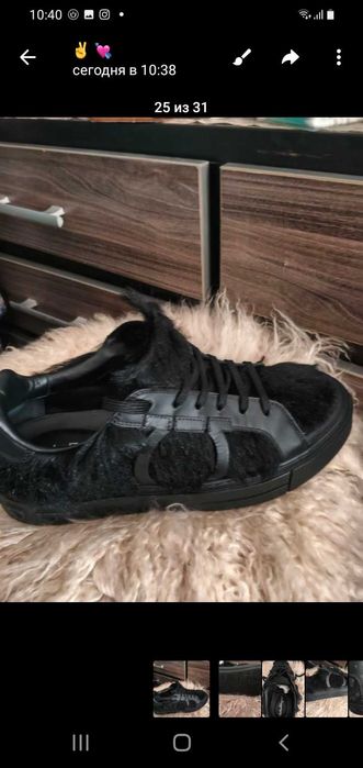 Продаю стильные кроссовки  унисекс