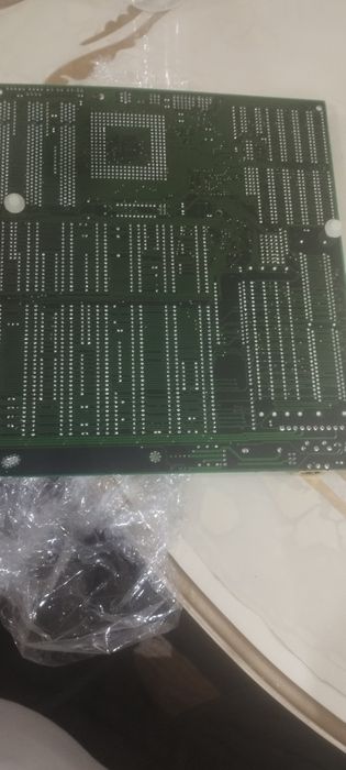 Старо компютърно дъно с процесор 486DX - 40Mhz