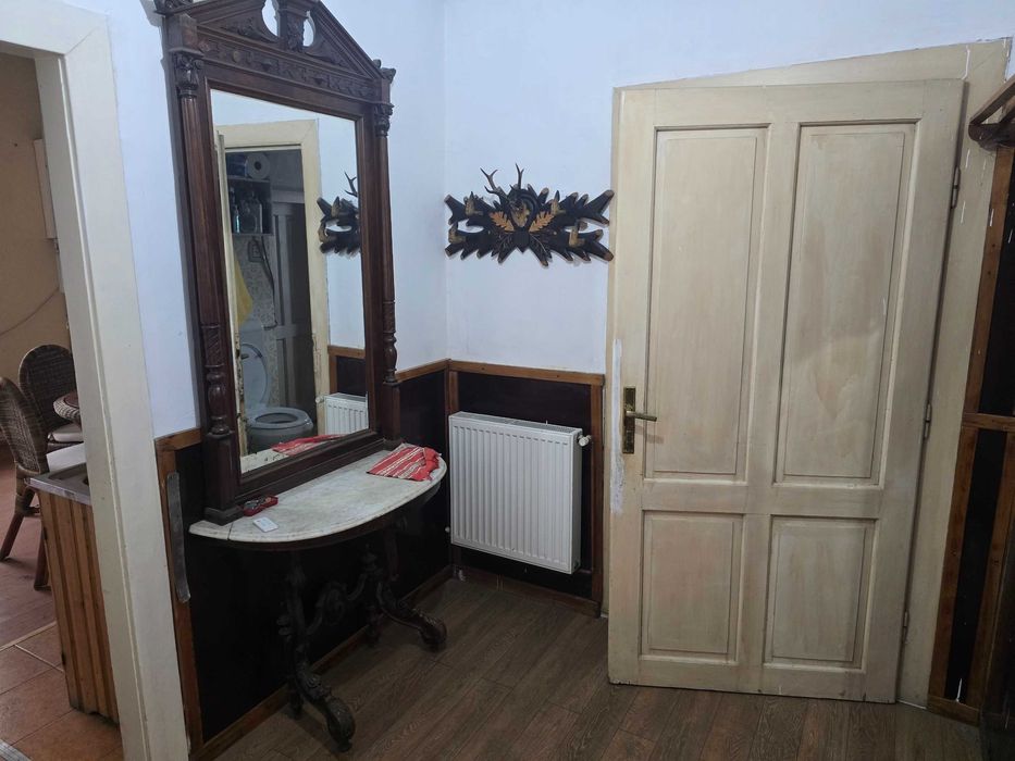 Persoana fizica vând casa, central