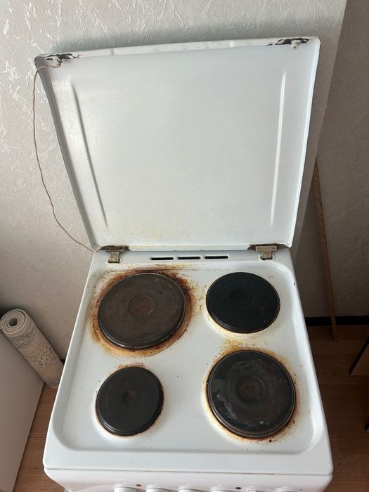 Продам электроплиту Indesit б/у