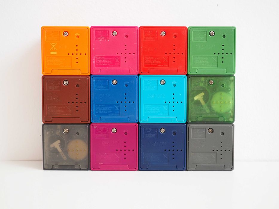 Joc electronic Radica Cube World, prețul este pt 3 bucăți, la alegerea