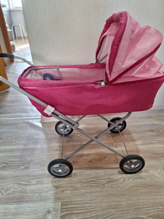 Коляска для кукол