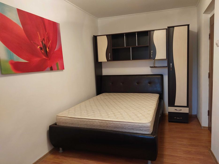 Închiriez apartament cu doua camere în Focșani