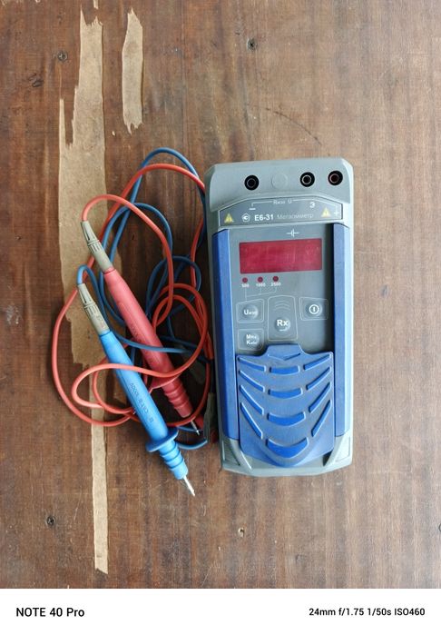 Мегаомметр электронный