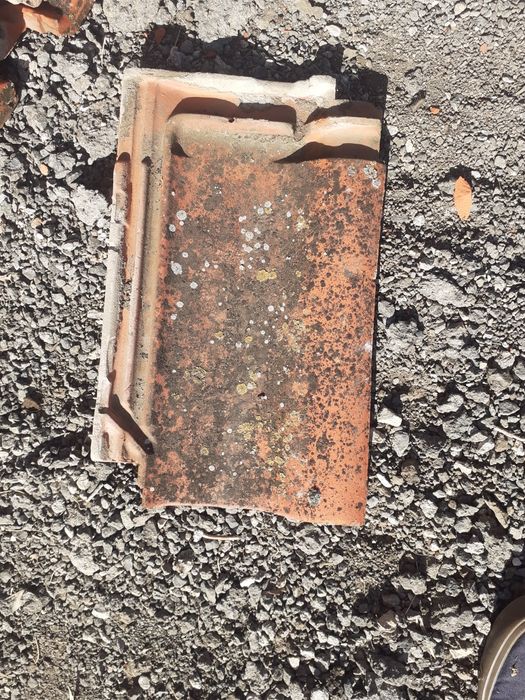 Продавам керемиди 0.40 ст.