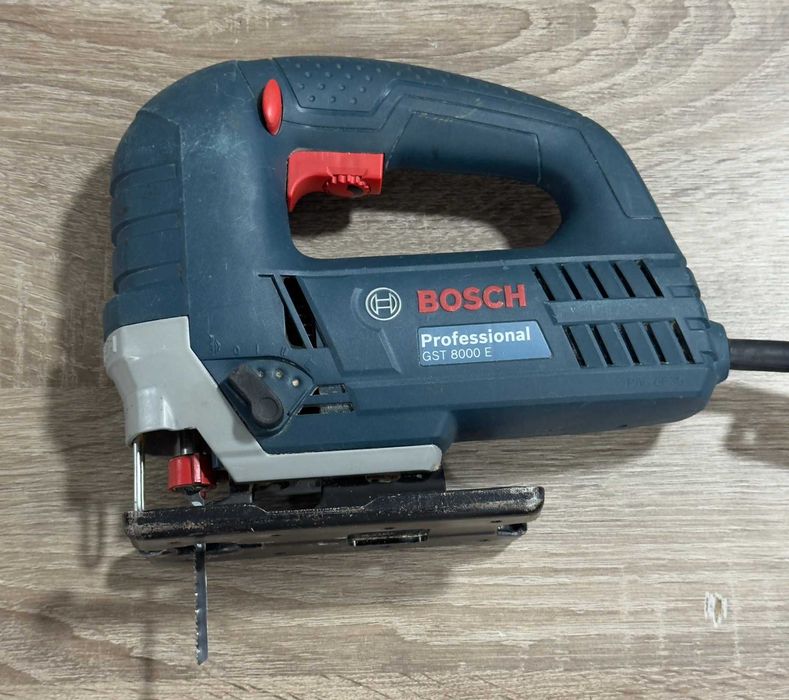 Прободен трион Bosch Professional GST 8000 E