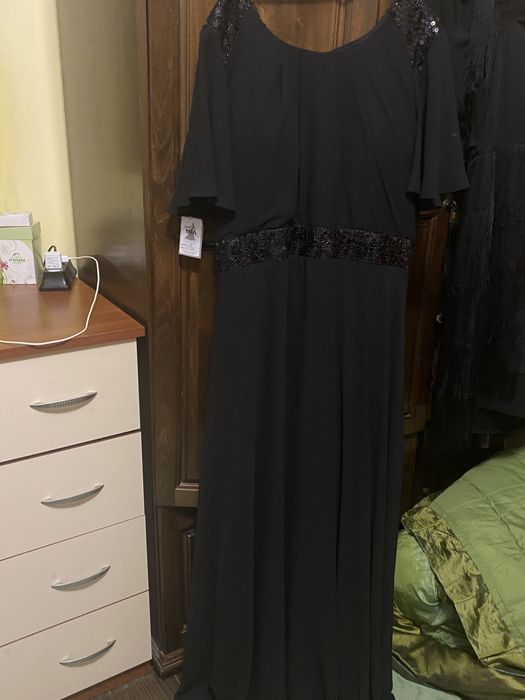 Официална рокля 46 размер