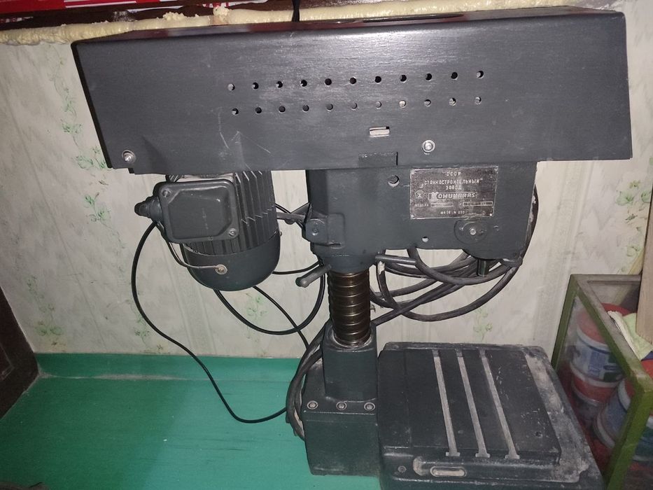 Токарные станок для работы