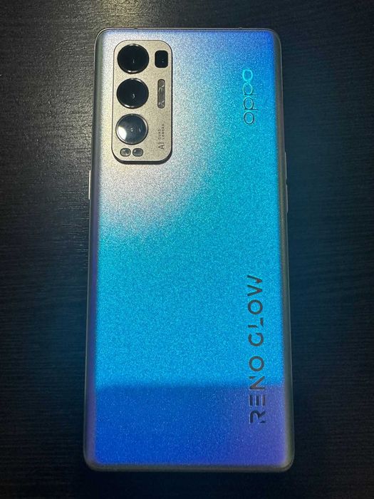 телефон Oppo Reno 5 Pro Plus 5G Glow