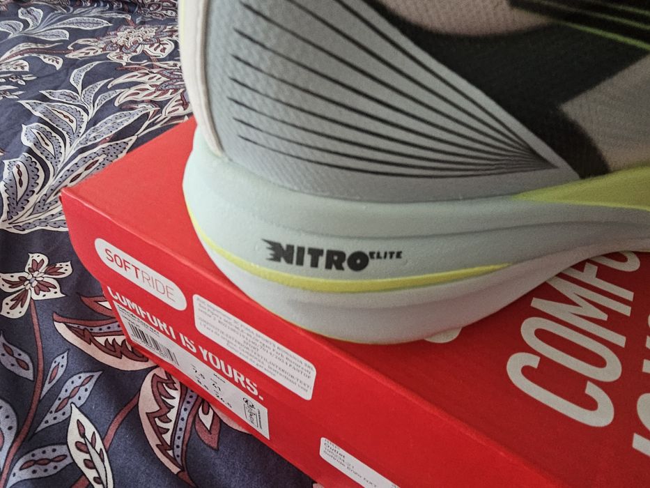 Vând adidași alergare bărbați Puma Deviate Nitro Elite Racer