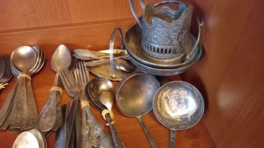 продам мельхиор ссср. смотрите все фото