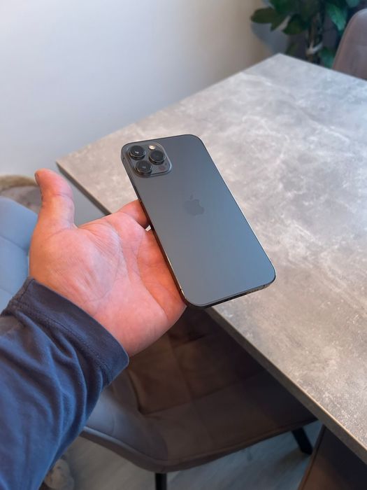 Iphine 12 pro MAX  264 g