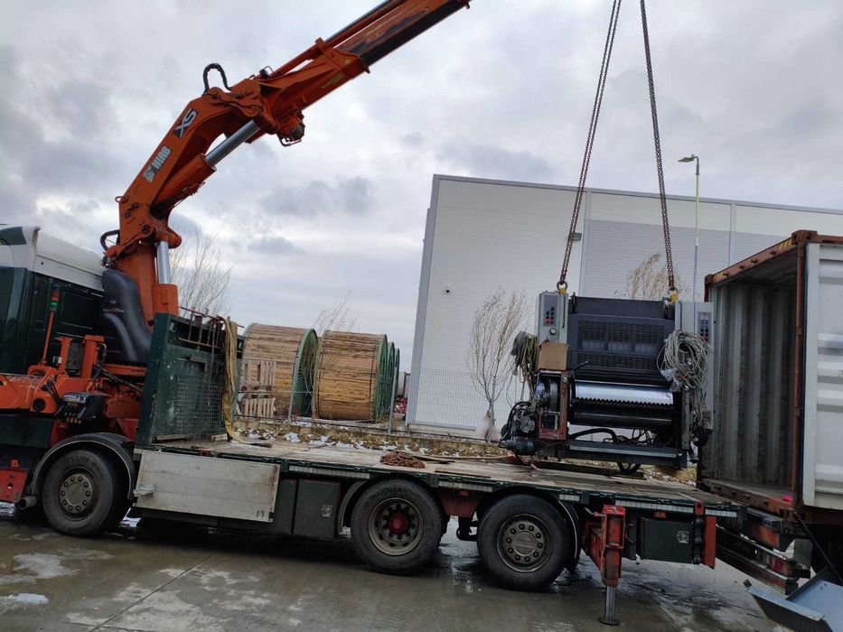 Servicii transport marfuri generale, camion cu macara