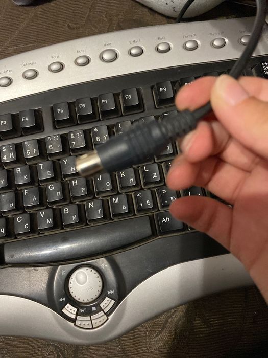 Монитор, клавитура