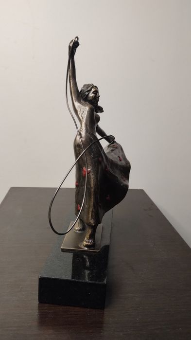 Художествена метална статуетка „Танцуваща жена“