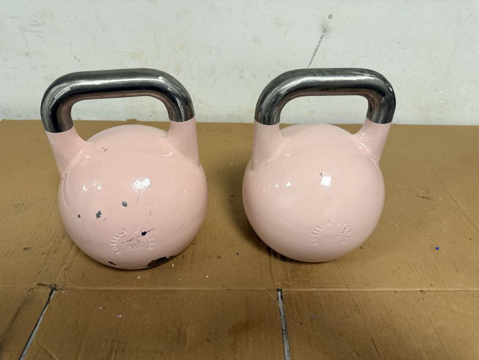 Set kettlebell de Competitie  Otel Germany, 8 kg+8 kg=16 kg. Pret 250 lei