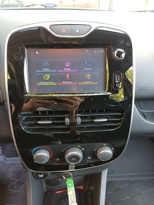 Vând Renault Clio 1.2 Benzină | 2016 |  54.000 km.