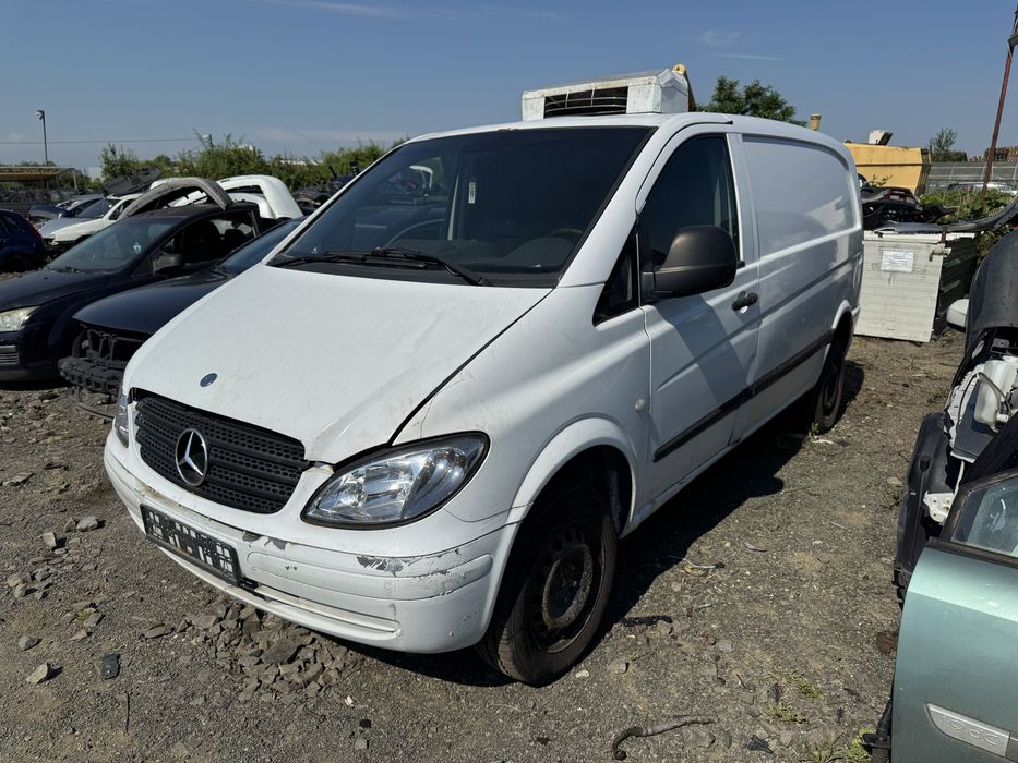 Dezmembrez Mercedes Vito W639 2.2 CDi 4x4 115CP 2005 646.982