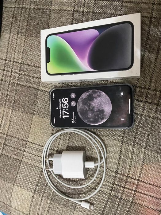 Продам айфон 14 128 гб