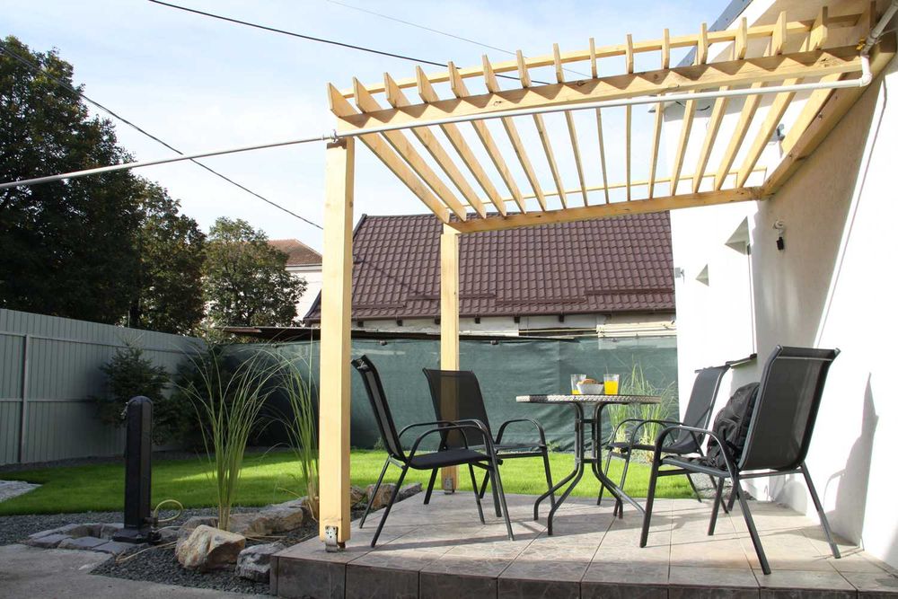 Casa de vanzare, zona Vlaicu, 4 Camere si Pivnita, (direct proprietar)