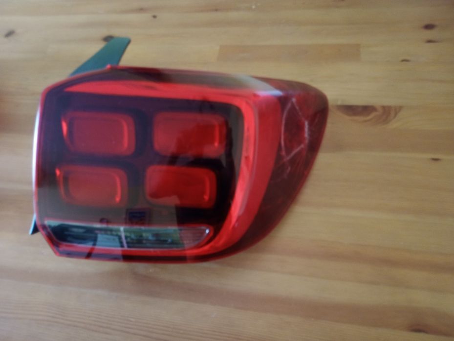 Lampa dreapta logan 2 an 2020