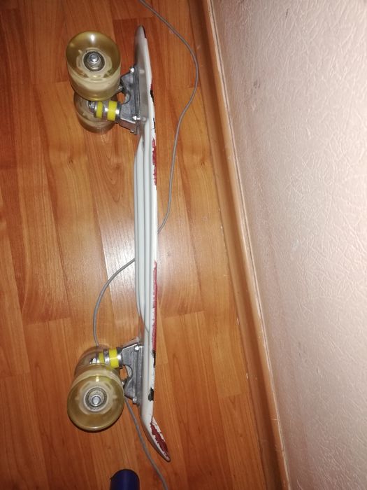 Скейтборд в отличном состоянии