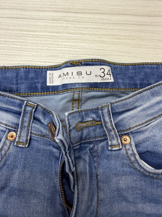 Pantaloni scurti marimea 34/XS
