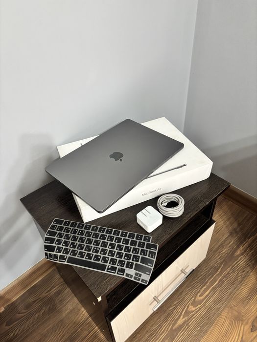 Macbook air m2 2023, 15.3