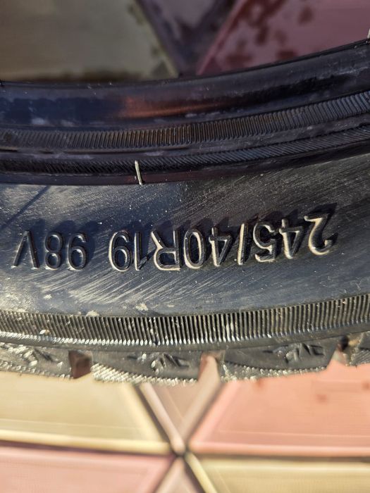 Продам шину 1 штуку