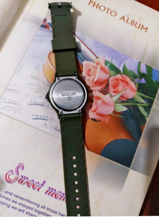 Часы SKMEI водонепроницаемые