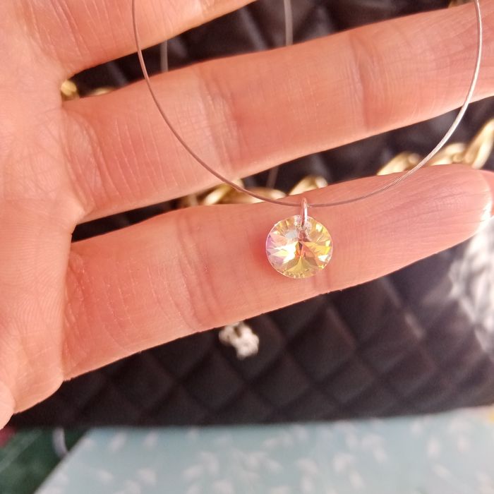 Колие на корда с кристал