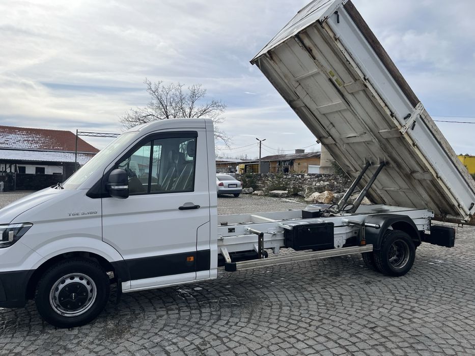 Услуги с мини багер, бобкат, самосвал и автовишка.