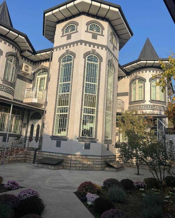 Срочно Срочно продаётся ЛЮКС Дом самом центре города