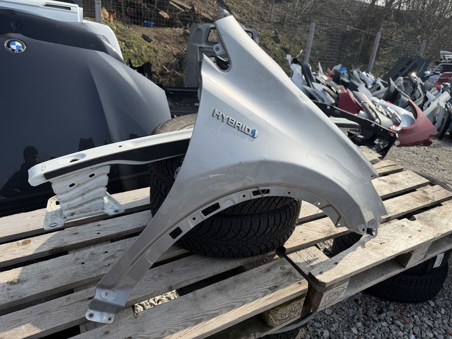 Калник Toyota Rav 4 2013 год.-